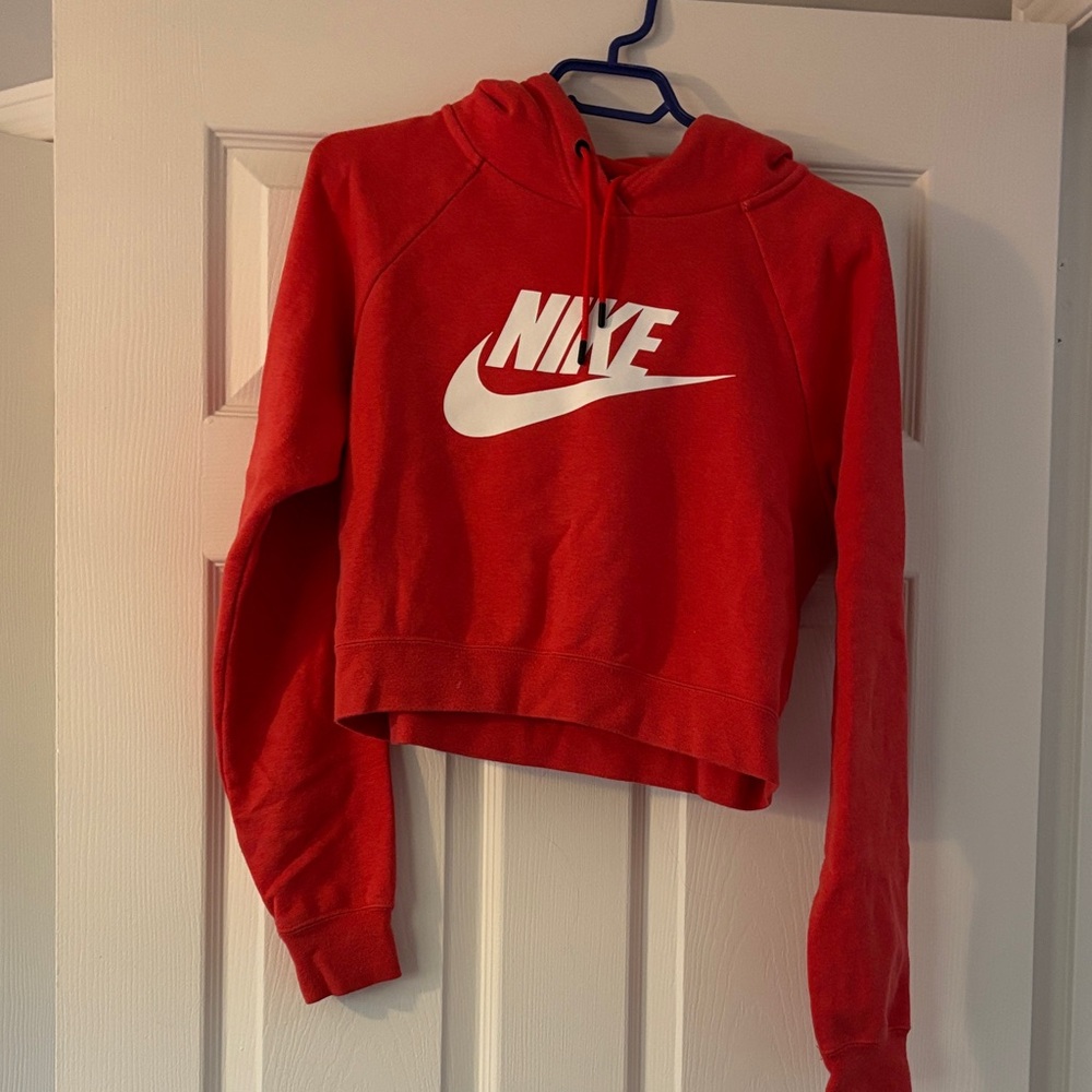Nike Women's Bold Peach/Salmon Cropped Hoodie